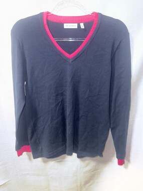 525 America Navy Blue V-Neck Sweater with Hot Pink Trim